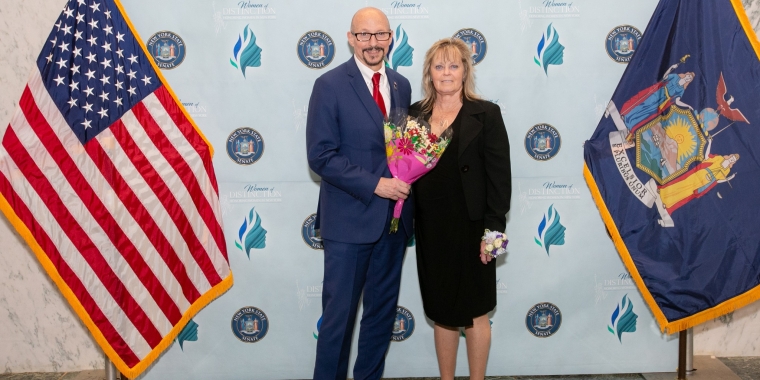 NYS Senator Dean Murray Recognizes Debbie Metz as his 2024 NYS Senate "Women of Distinction" Honoree NYS Dean Murray honors Debbie Metz as his 2024 NYS Senate Women of Distinction.